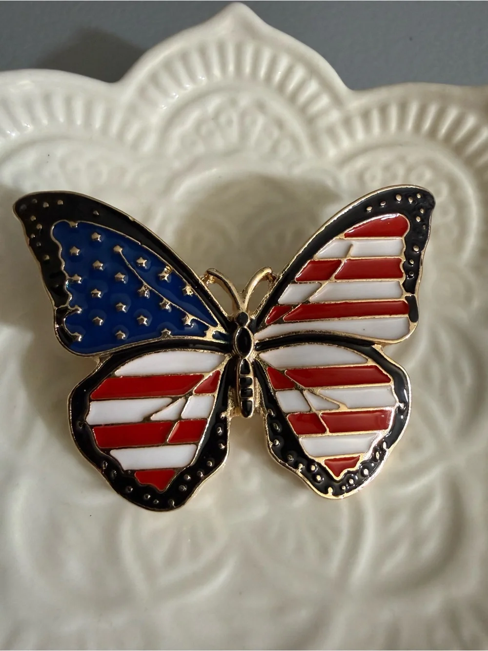 American Flag Brooch Butterfly shaped Independence Day Patriotic Stars Stripes